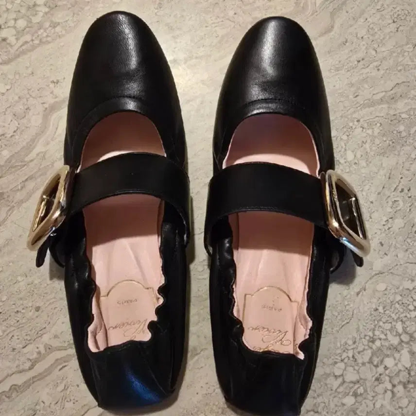 [BUNJANG] Roger Vivier Black Buckle Flats - Size 36.5 / 로저비비에 플랫슈즈 36.5