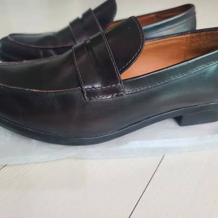 [BUNJANG] Kueren London 09 Loafers (240 Size) / 쿠에른 런던09 로퍼 240사이즈(무배)오늘만이가격