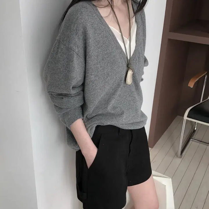 [BUNJANG] Le Butter SS Deep V-Neck Knit (Gray/Black) / 르버터 ss딥브이넥 니트 (회/검)