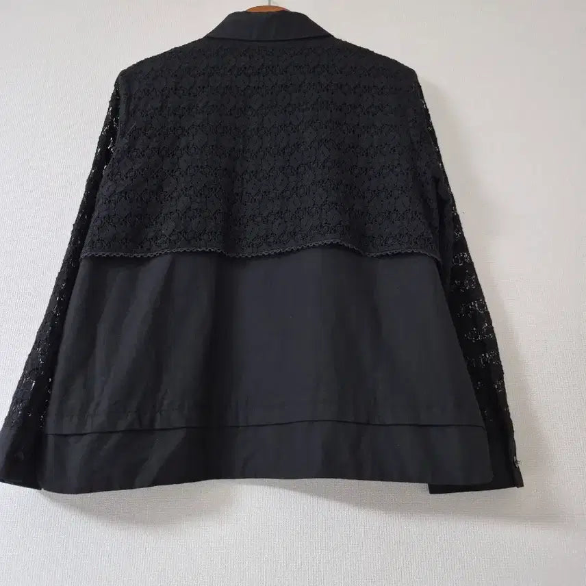 [BUNJANG] Balenciaga Lace Sleeve Black Blouse / [발렌시아] 레이스 소매 블랙 블라우스