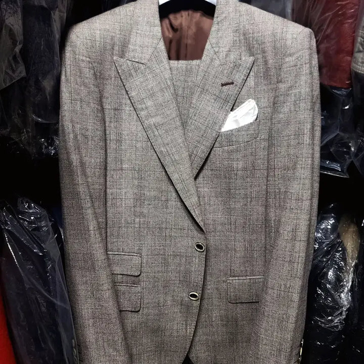[BUNJANG] Vanhart di Albazar Luigi Botto Burgundy Glen Check Peak Lapel Suit / 반하트 /이태리 루이지보또 버건디 글렌 체크 피크드라펠 수트/100,32