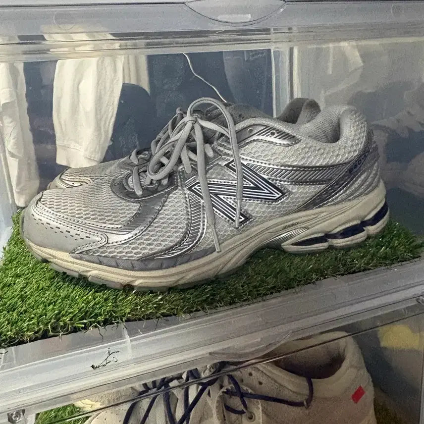 [SOLD OUT] [285] 뉴발란스 860v2 화이트 실버