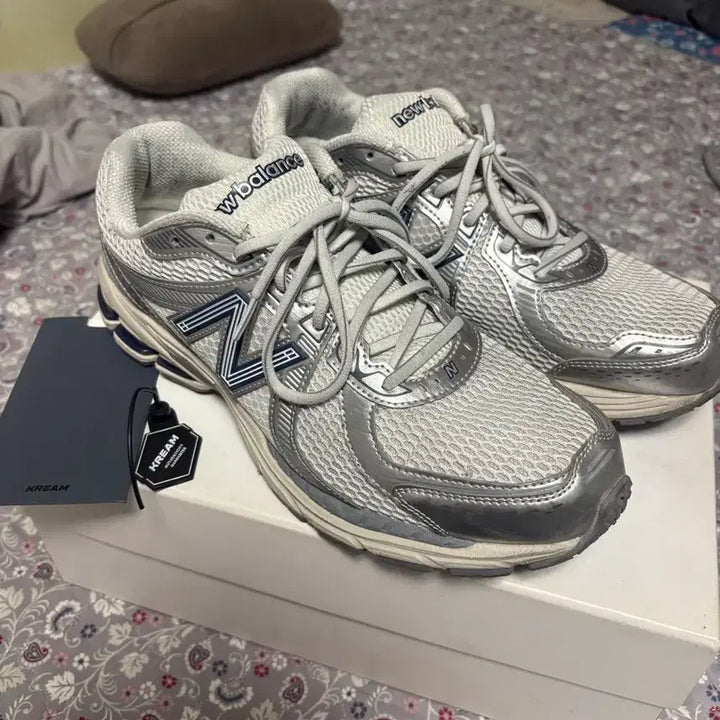 [SOLD OUT] [285] 뉴발란스 860v2 화이트 실버