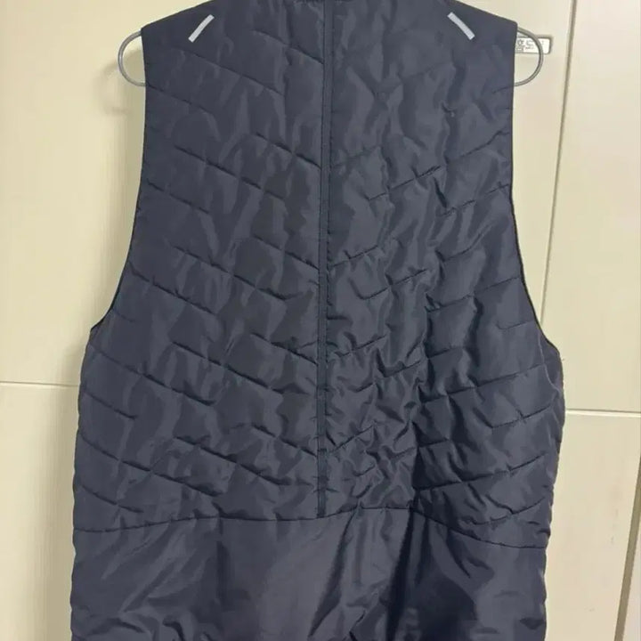 [BUNJANG] Nike Sports Lightweight Padded Vest / 나이키 스포츠 경량 패딩조끼