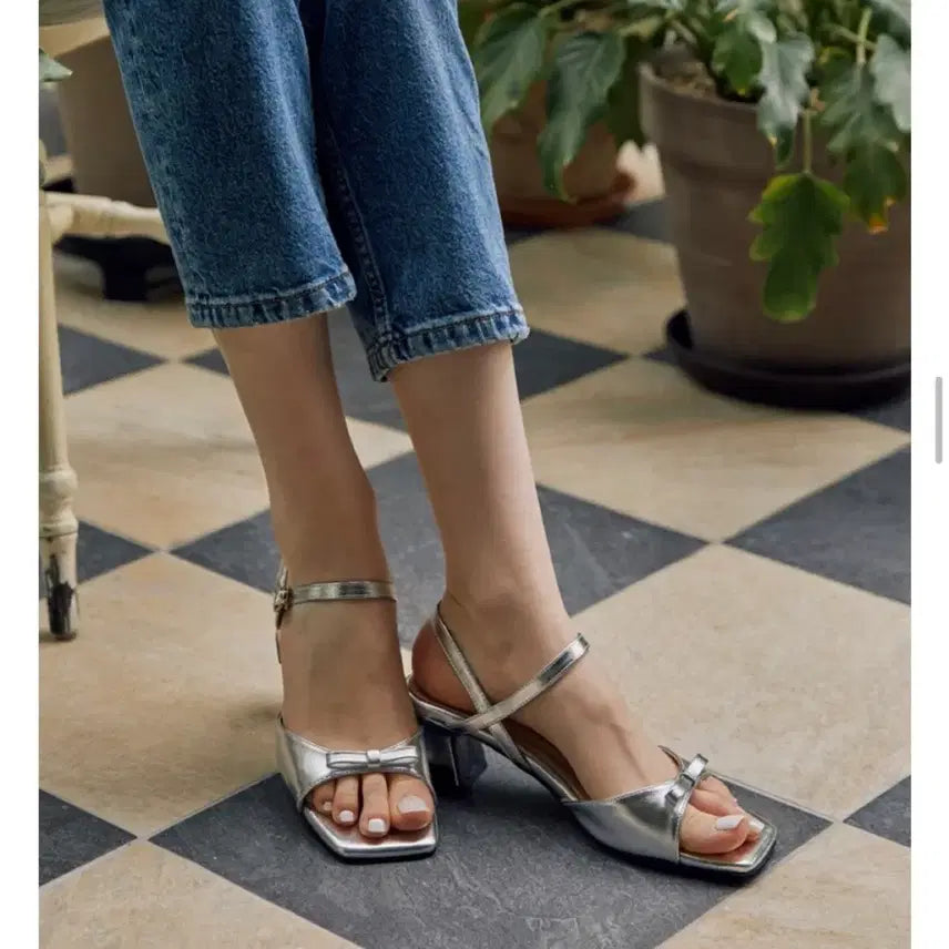 [BUNJANG] Edel Ribbon Strap Sandals Silver Size 230 / 에델 리본 스트랩 샌들 실버 230사이즈 새상품