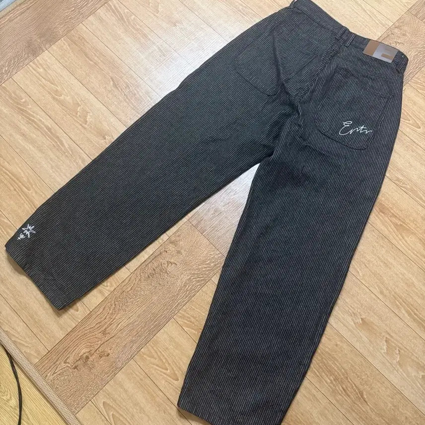 [SOLD OUT] 이알티알 스트라이프 데님팬츠 M