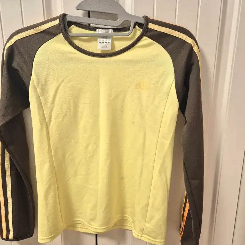 [BUNJANG] Adidas Lemon Yellow 3-Stripe Top / 아디다스 레몬색 3선상의