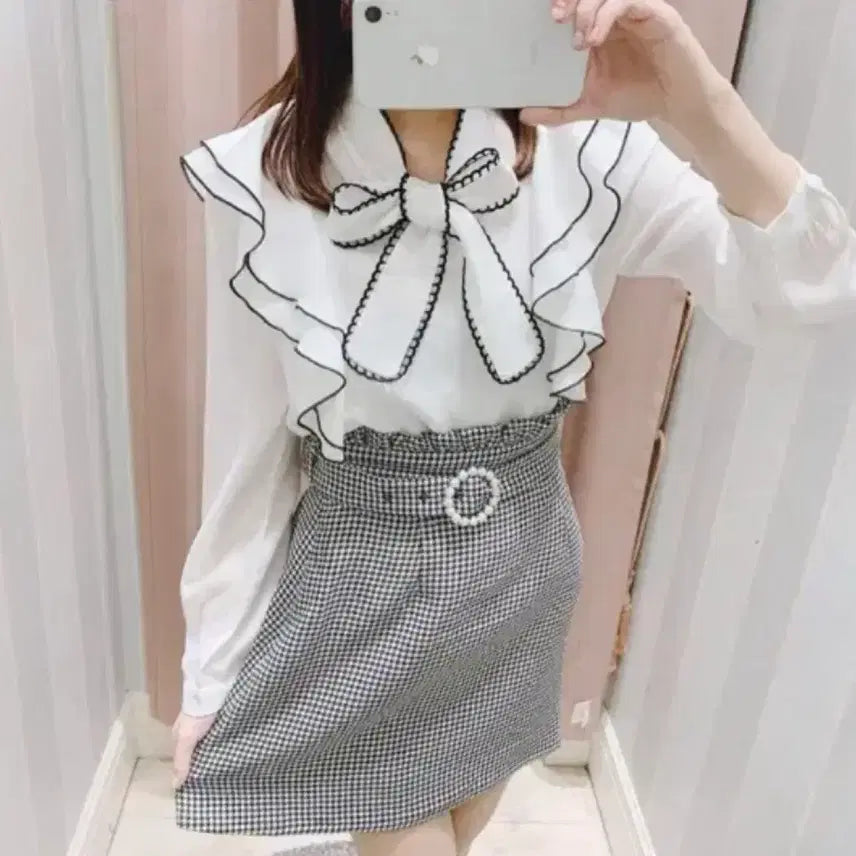 [BUNJANG] Evelyn Frill Ribbon Bow Blouse White / 에블린 프릴 리본 보우타이 블라우스 |스나계 양산형 지뢰계 grl 로지타