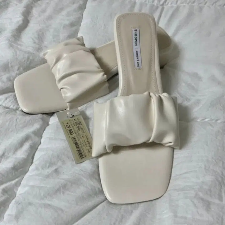 [BUNJANG] Shufen Shirring Sandals - Ivory, 230mm / 슈펜 셔링 샌들 아이보리 230 굽4cm 품절상품