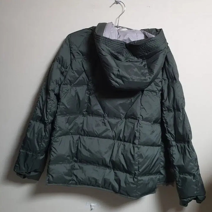 [BUNJANG] Rora &amp; Classic Hooded Padded Jumper Size M / 로라 앤 클래식 후드 패딩 점퍼 M (95) Size