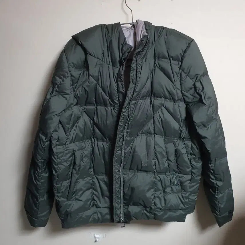 [BUNJANG] Rora &amp; Classic Hooded Padded Jumper Size M / 로라 앤 클래식 후드 패딩 점퍼 M (95) Size