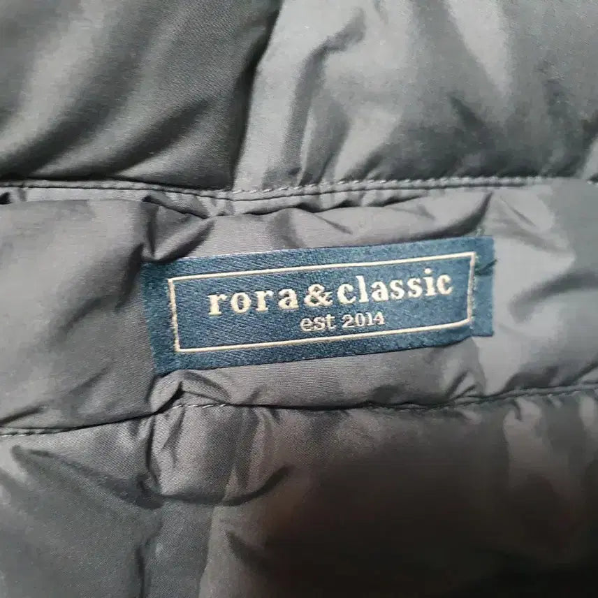 [BUNJANG] Rora &amp; Classic Hooded Padded Jumper Size M / 로라 앤 클래식 후드 패딩 점퍼 M (95) Size