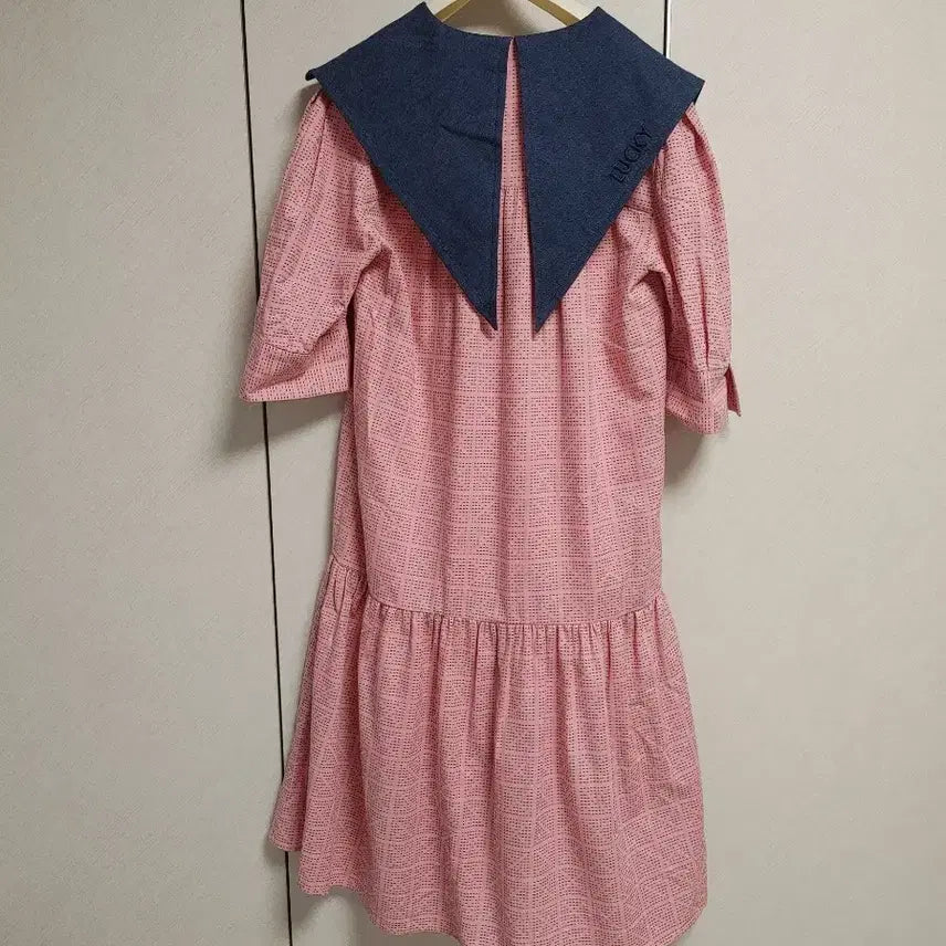 [SOLD OUT] 럭키슈에뜨 카라 원피스