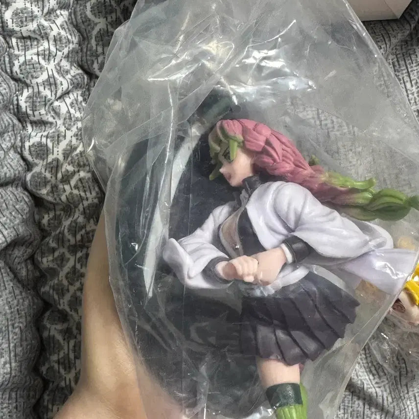 [BUNJANG] Demon Slayer Mitsuri and Rengoku Figure / 귀멸의 칼날 뽑기 피규어 미츠리, 렌고쿠