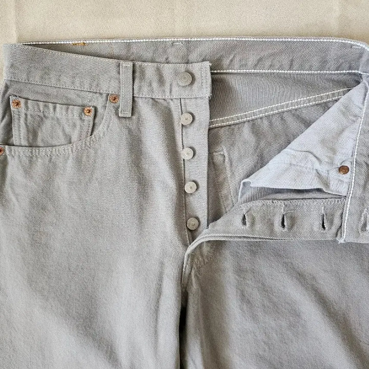 [SOLD OUT] 90s 빈티지 USA Levi&