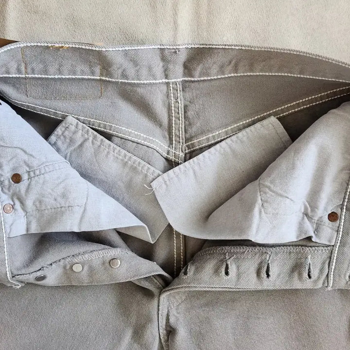 [SOLD OUT] 90s 빈티지 USA Levi&