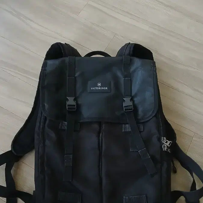 [BUNJANG] Victorinox Black Backpack / 빅토리녹스 블랙 백팩 가방