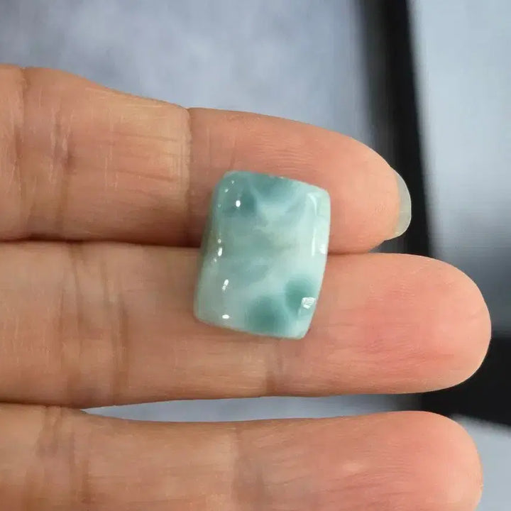[BUNJANG] Natural Larimar Gemstone (11.5 Carat) - Cushion Cut / 캐리비안 바다를 담은 희귀석, 천연 라리마(Larimar) 상급 나석