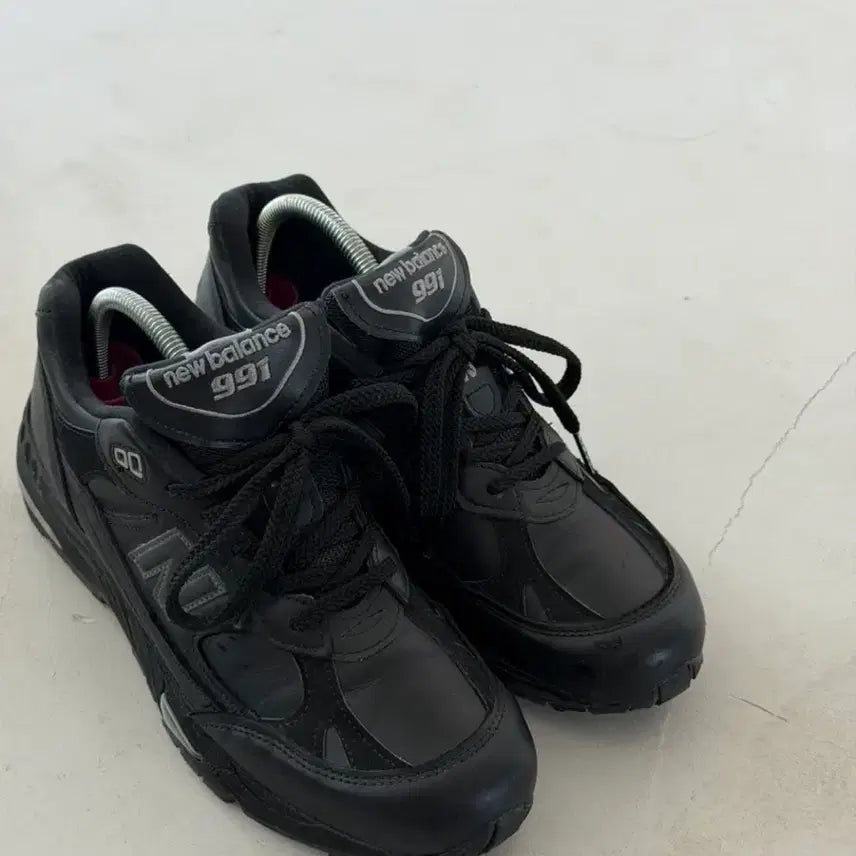 [BUNJANG] New Balance 991 Leather Triple Black Sneakers UK 7.5 / [UK 7.5] 뉴발란스 991 레더 트리플블랙