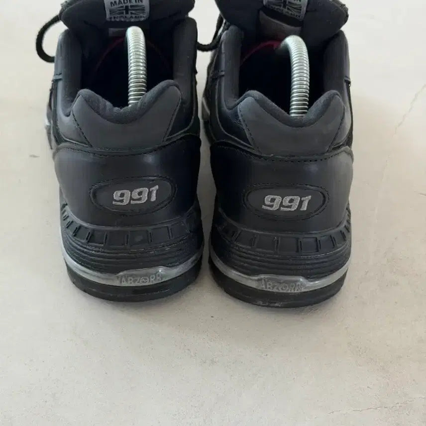 [BUNJANG] New Balance 991 Leather Triple Black Sneakers UK 7.5 / [UK 7.5] 뉴발란스 991 레더 트리플블랙