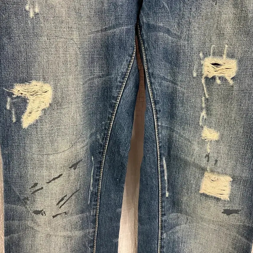 [BUNJANG] Dsquared2 Distressed Jeans (Size 46) / 디스퀘어드2 디스트로이드 진 (46 사이즈)