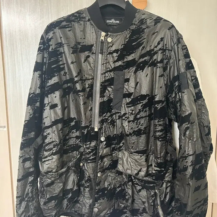 [SOLD OUT] 스톤아일랜드 쉐도우프로젝트 루시드 플락 봄버 자켓 M