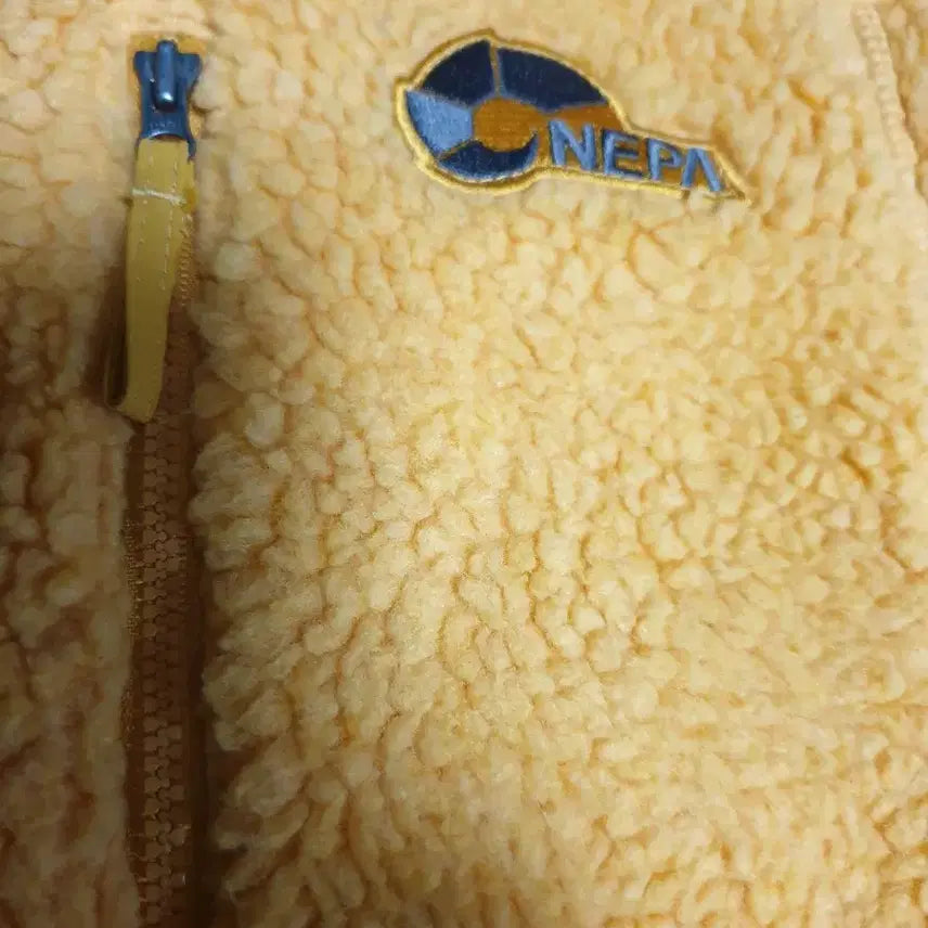 [BUNJANG] Nepa Windblock Fleece Zip-up Jacket Yellow (M) / 네파 윈드블럭 뽀글이 집업자켓 옐로우 (M)