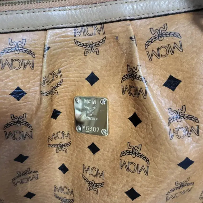 [BUNJANG] MCM Logo Shoulder Bag Brown / MCM 로고 숄더백 브라운 성주택 있어요