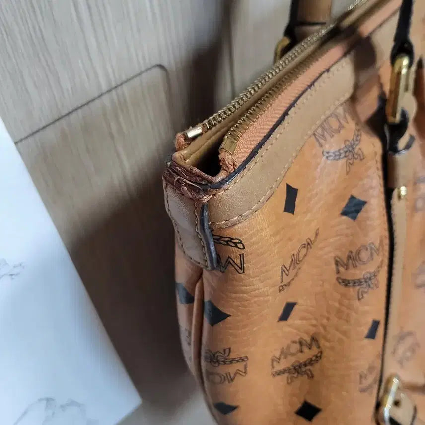 [BUNJANG] MCM Logo Shoulder Bag Brown / MCM 로고 숄더백 브라운 성주택 있어요