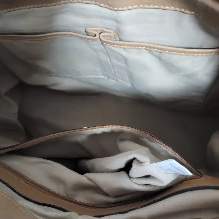 [BUNJANG] MCM Logo Shoulder Bag Brown / MCM 로고 숄더백 브라운 성주택 있어요