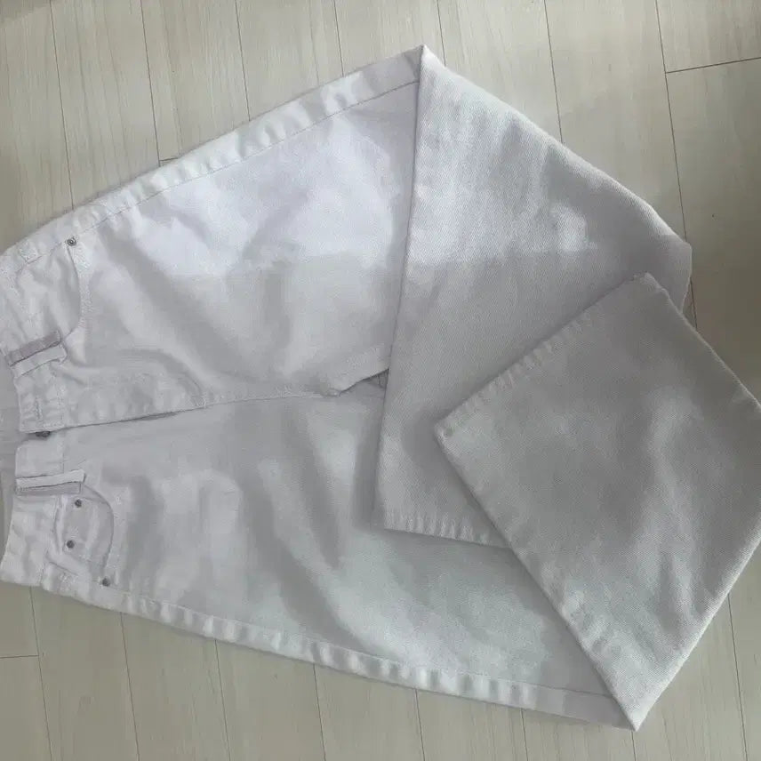 [SOLD OUT] 연보라색 데님 팬츠(여름냉감) 새상품