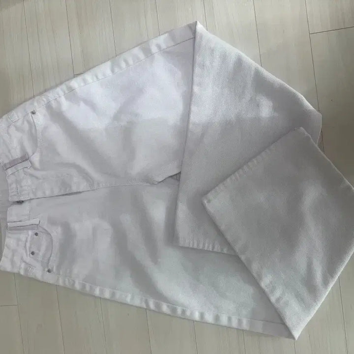 [SOLD OUT] 연보라색 데님 팬츠(여름냉감) 새상품