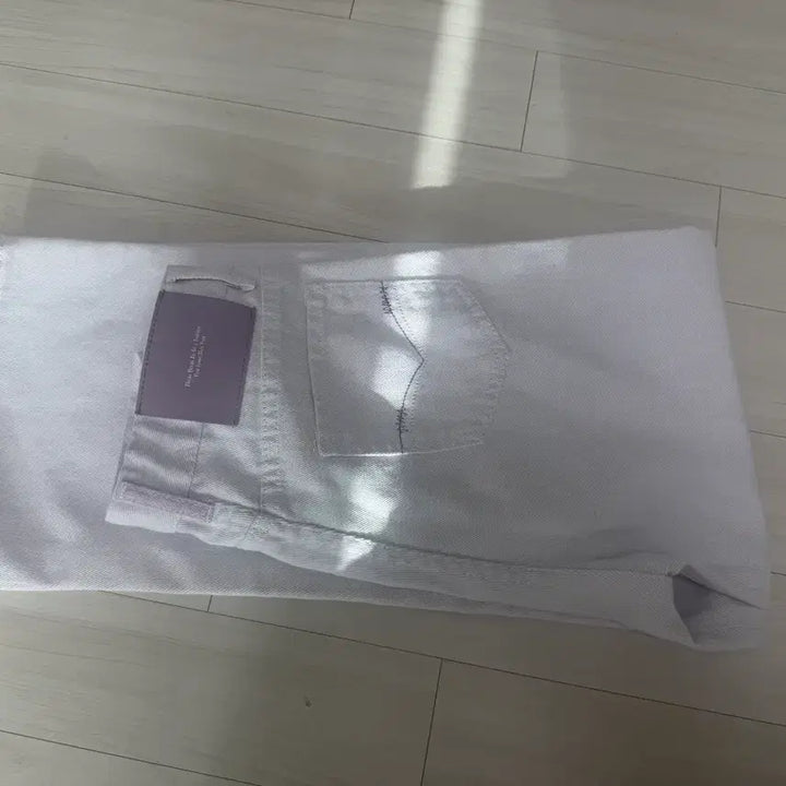 [SOLD OUT] 연보라색 데님 팬츠(여름냉감) 새상품