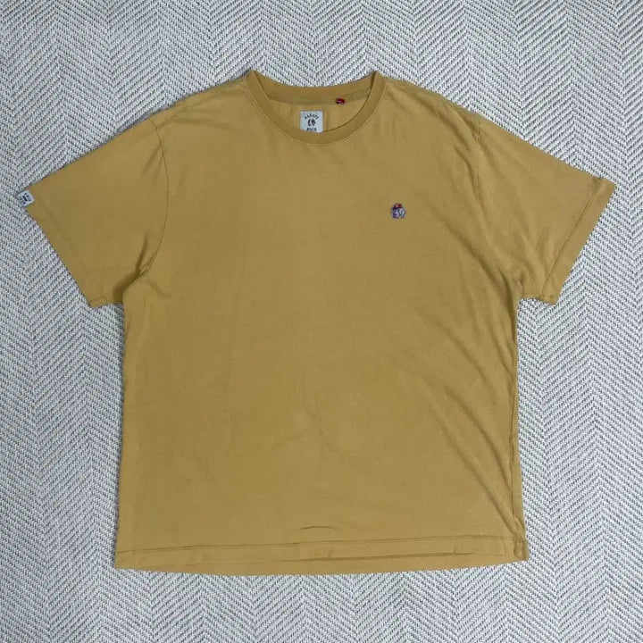 [BUNJANG] Hazzys Fizz Yellow T-shirt / 헤지스 피즈 반팔티 옐로우 XXL (115)