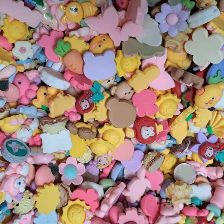 [BUNJANG] A13 Assorted Decorative Parts (240 Pieces) / A13 데코덴 파츠 믹스 탑꾸재료 240개당 랜덤