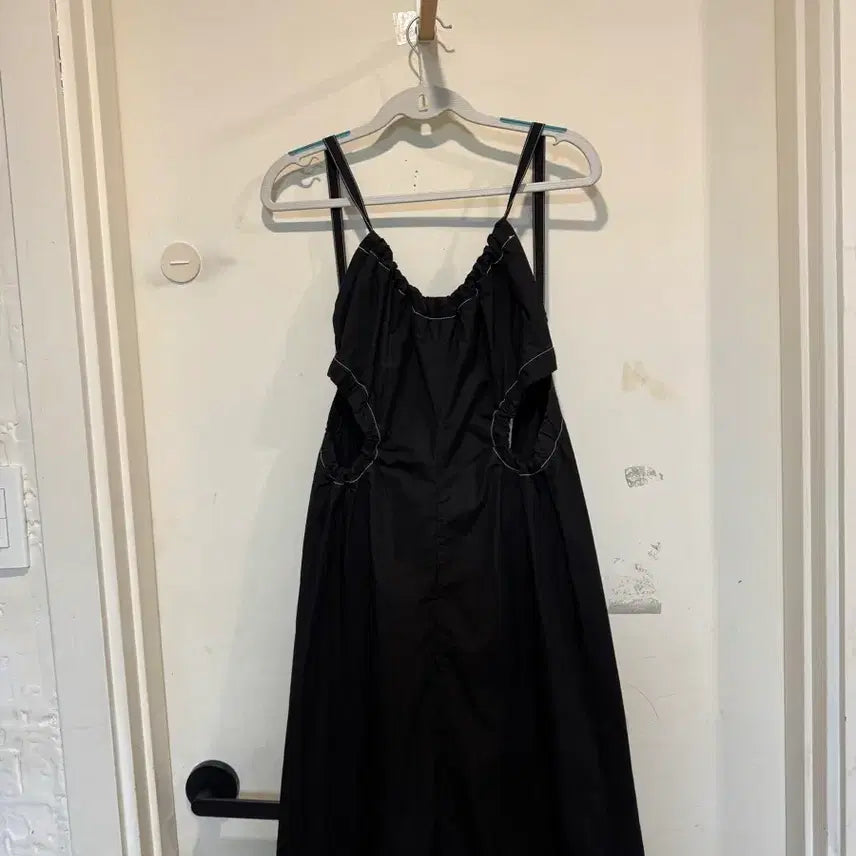 [BUNJANG] The Ilma Side Slit Dress / The ilma 더일마 옆트임 원피스