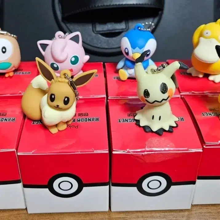 [BUNJANG] Ediya Pokemon Random Magnet Keychain Set (8 Types) / 이디야 콜라보 포켓몬 랜덤 마그넷 열쇠고리 세트(8종)