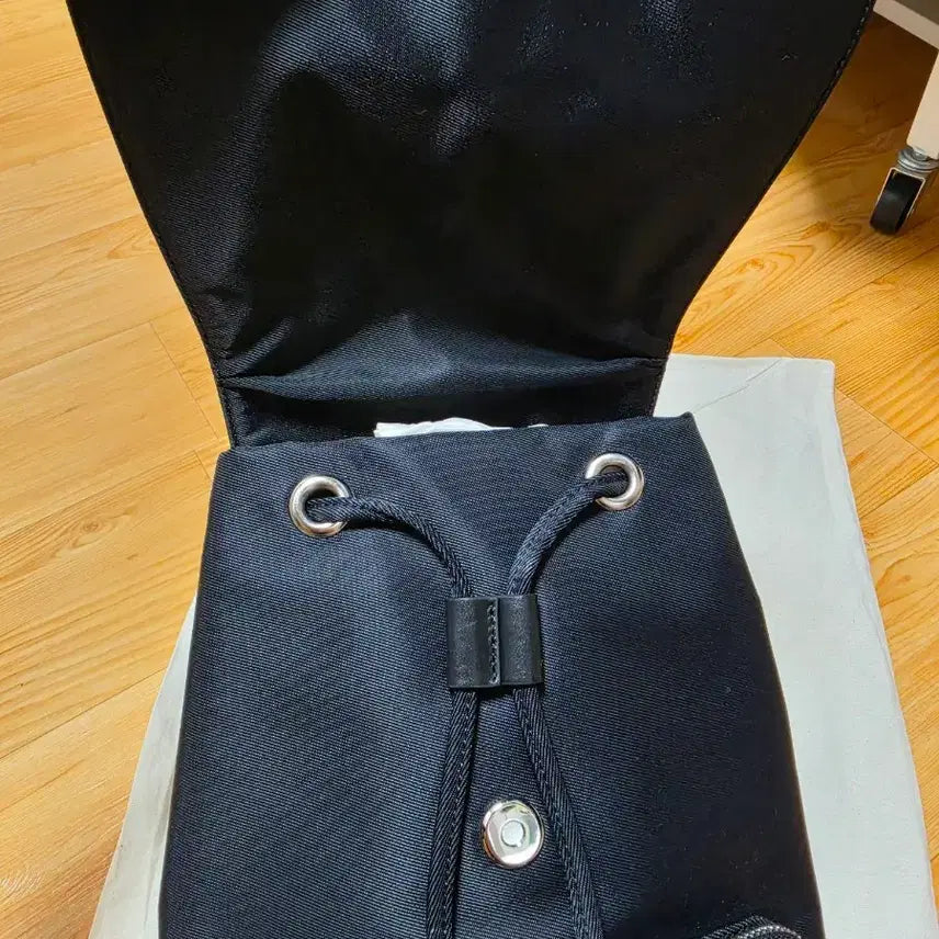 [SOLD OUT] minitmute 미닛뮤트 clo 백팩 블랙 (새상품)