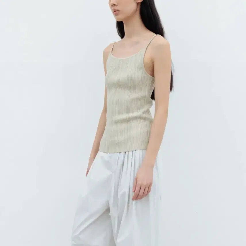 [BUNJANG] rrace Sage Sleeveless Top / rrace 세이지 슬리브리스