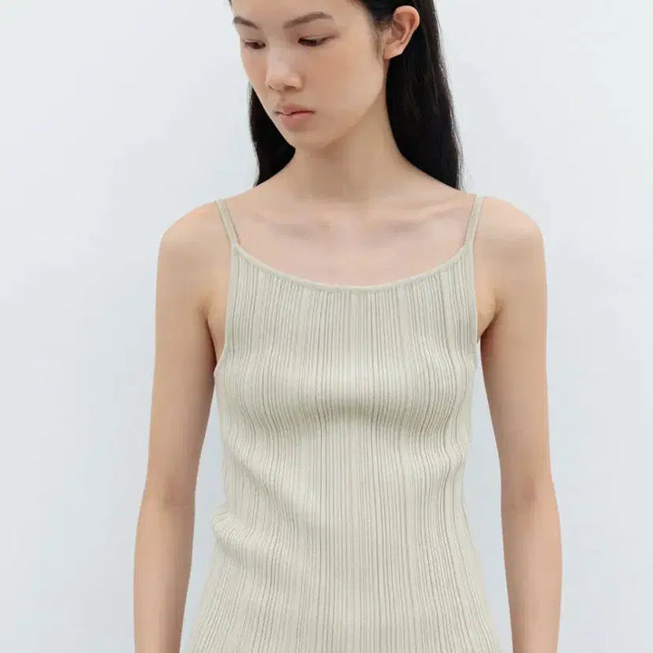 [BUNJANG] rrace Sage Sleeveless Top / rrace 세이지 슬리브리스