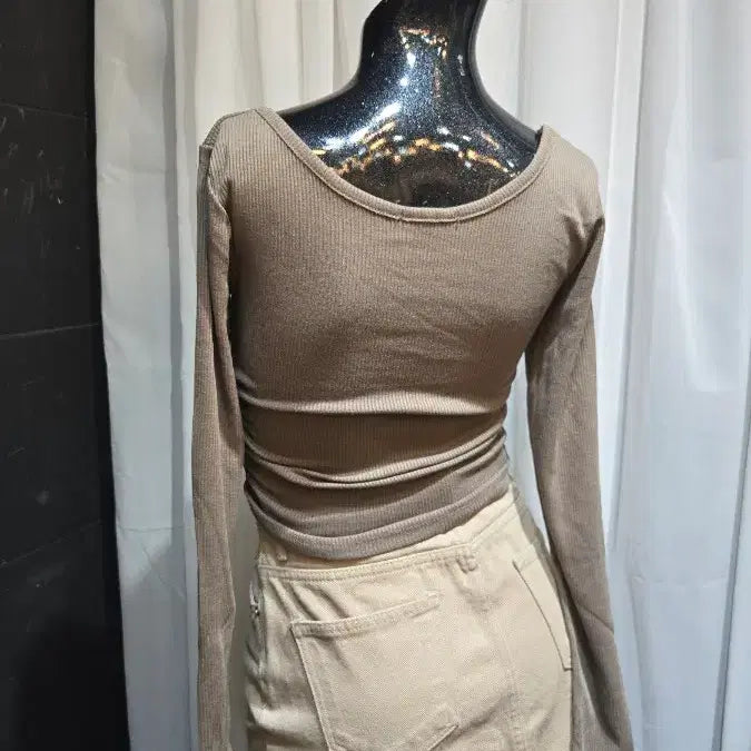 [BUNJANG] Kaki Ribbed Knit Top / 양쪽셔링 쇼트 골지 카키 긴팔
