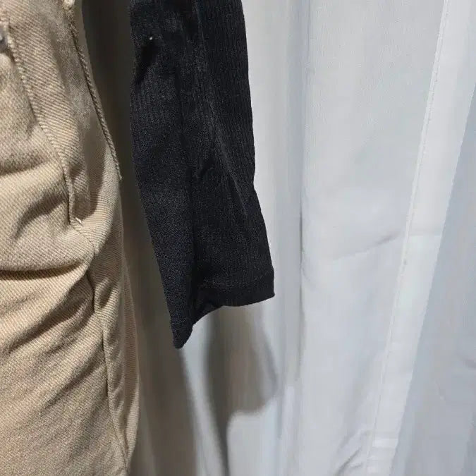 [BUNJANG] Black Ribbed Shirred Long Sleeve Top / 양쪽셔링 쇼트 골지 블랙 긴팔