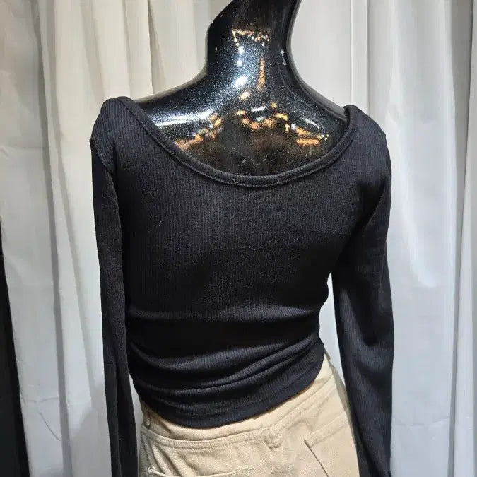 [BUNJANG] Black Ribbed Shirred Long Sleeve Top / 양쪽셔링 쇼트 골지 블랙 긴팔