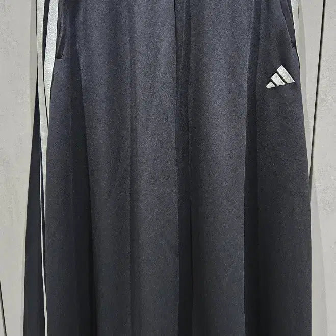 [SOLD OUT] 아디다스 밴딩 롱 스커트 블랙 S사이즈(새상품)