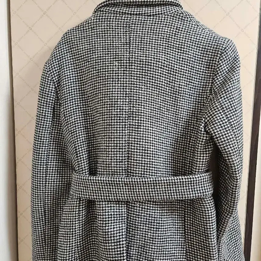 [SOLD OUT] 에이블리 여성 체크반하프 벨트 겨울코트
