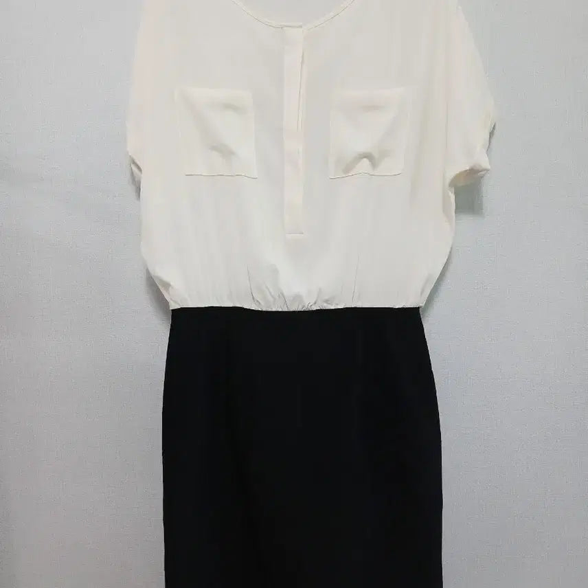 [BUNJANG] List White/Black Color Block Dress / 리스트 화이트/블랙 배색 원피스