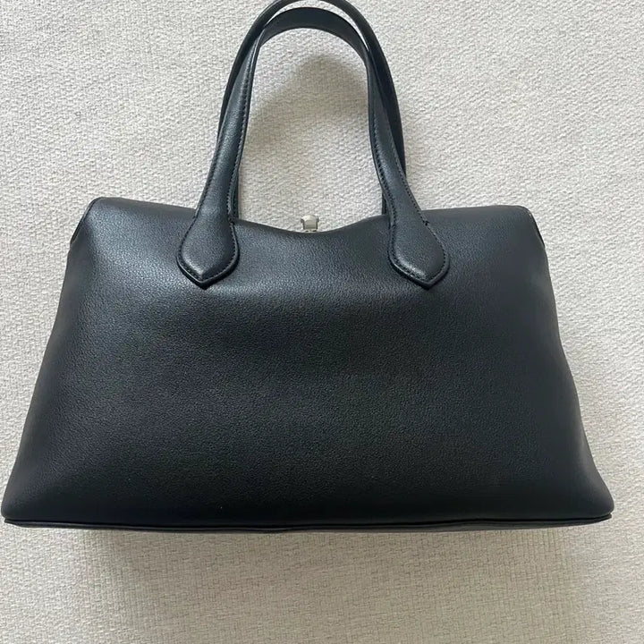 [BUNJANG] Loeuvre Cle Nouveau Tote Medium Bag / 루에브르 Cle Nouveau Tote Medium 가방