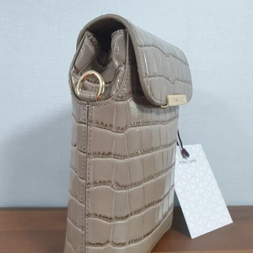 [BUNJANG] Pinnesker Croco Leather Phone Case Crossbody Bag / *미사용* 핀에스케르 가방 크로커 폰 케이스 백