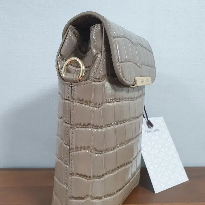[BUNJANG] Pinnesker Croco Leather Phone Case Crossbody Bag / *미사용* 핀에스케르 가방 크로커 폰 케이스 백