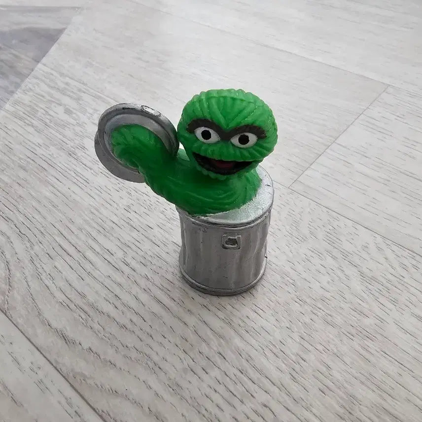 [BUNJANG] Sesame Street Oscar The Grouch Vintage Figure / 고전 빈티지 새서미 새서미스트리트 오스카 피규어 레어템